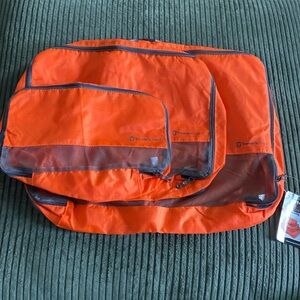 NWT! Travelers Choice Packing Cubes